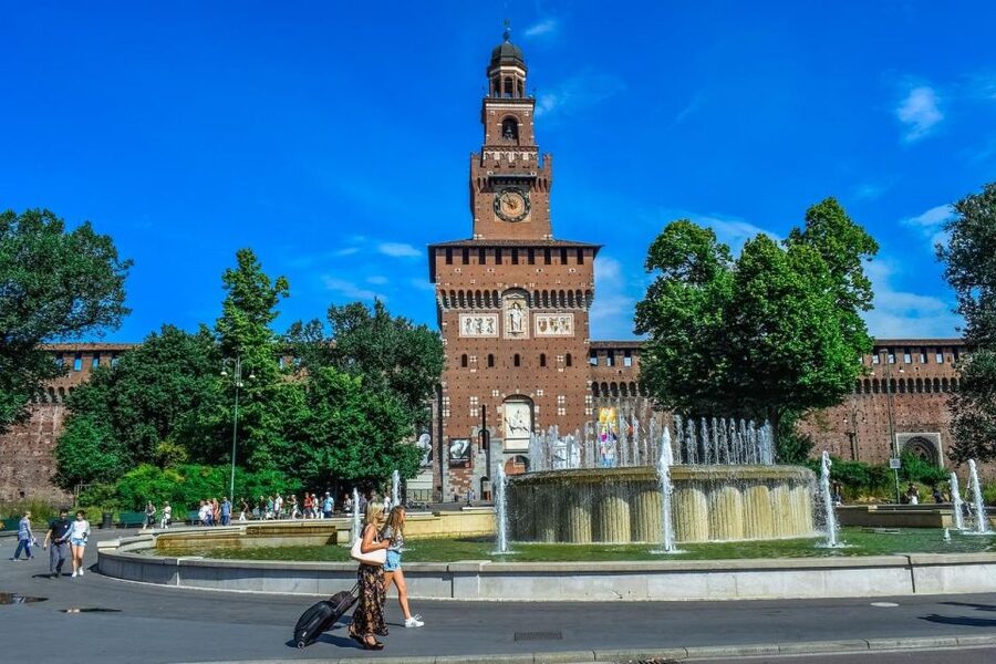 Milan: Duomo, Sforza Castle, and Pieta Guided Tour - Start beneath Milan’s glass arcade