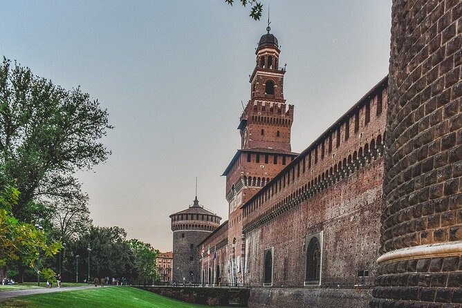 Milan Duomo, Sforza Castle and Pieta Guided Tour with Tickets - The Galleria, La Scala, and Milan’s public face
