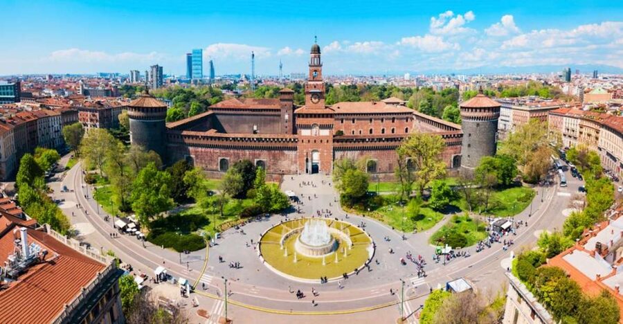 Milan: Duomo, Sforza Castle, and Pieta Guided Tour - The Duomo’s marble forest