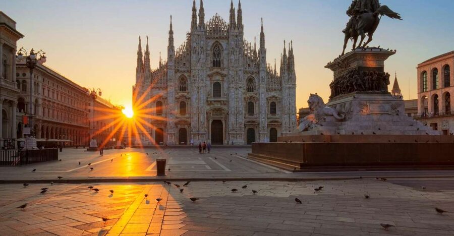 Milan: Express Walk with a Local in 90 minutes - Teatro alla Scala and Milan’s cultural side