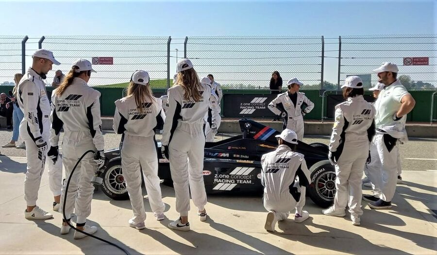 Milan: Formula BMW & Ferrari Race Course Driving Experience - The briefing and auxiliary practice lap