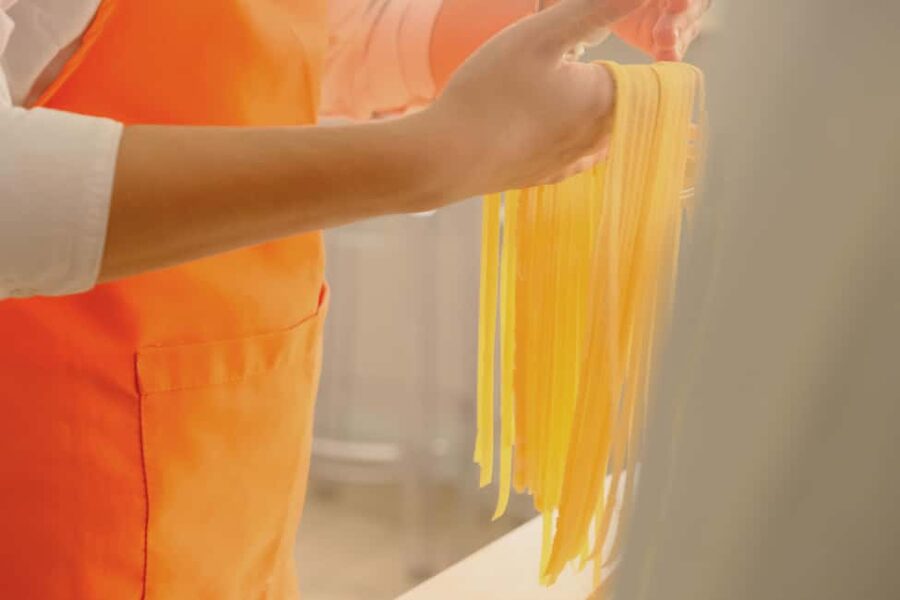 Milan: Fresh Pasta and Tiramisù Class in A Historical Home - The art and the atmosphere