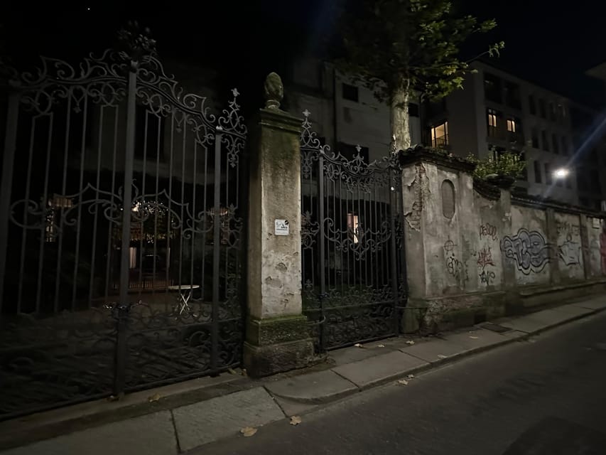 Milan: Ghosts, Mysteries, and Secrets Guided Walking Tour - Meeting Sarah at Sant’Ambrogio