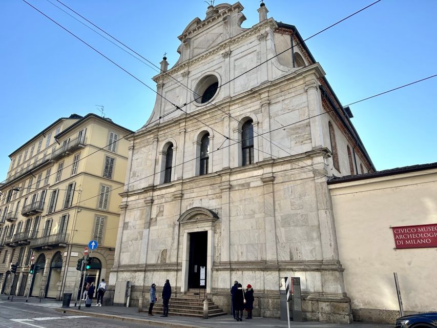 Milan: Gourmet Street Food Tour with Sightseeing and Tasting - Who should book this Milan food walk?