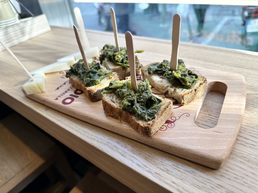Milan: Gourmet Street Food Tour with Sightseeing and Tasting - Why this tour works for a first taste of Milan