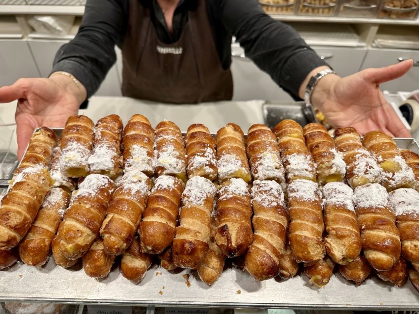 Milan: Guided Street Food Walking Tour with Food Tasting - How strenuous is the 2.5-hour route?