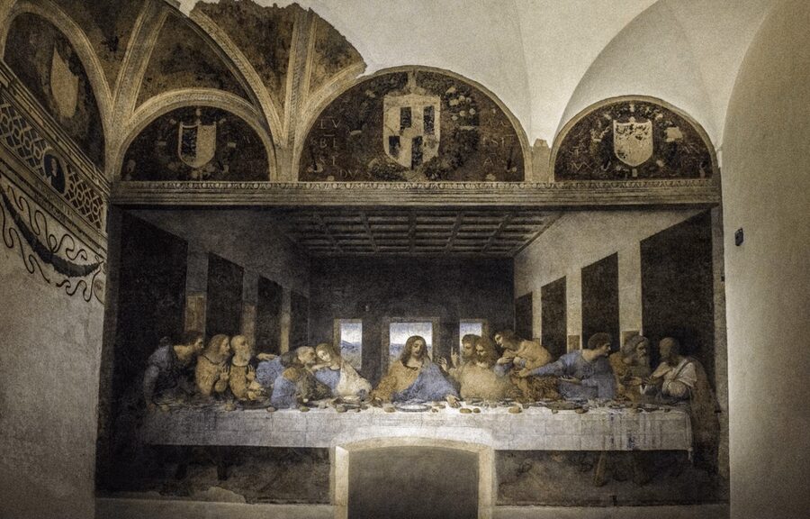 Milan: Guided Tour of The Last Supper - Meeting your guide near Santa Maria delle Grazie