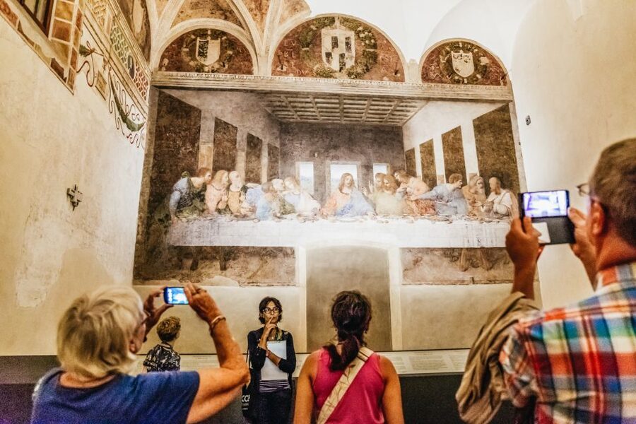 Milan: Guided Walking Tour & Last Supper Visit with Ticket - Piazza Mercanti and Milan’s medieval center