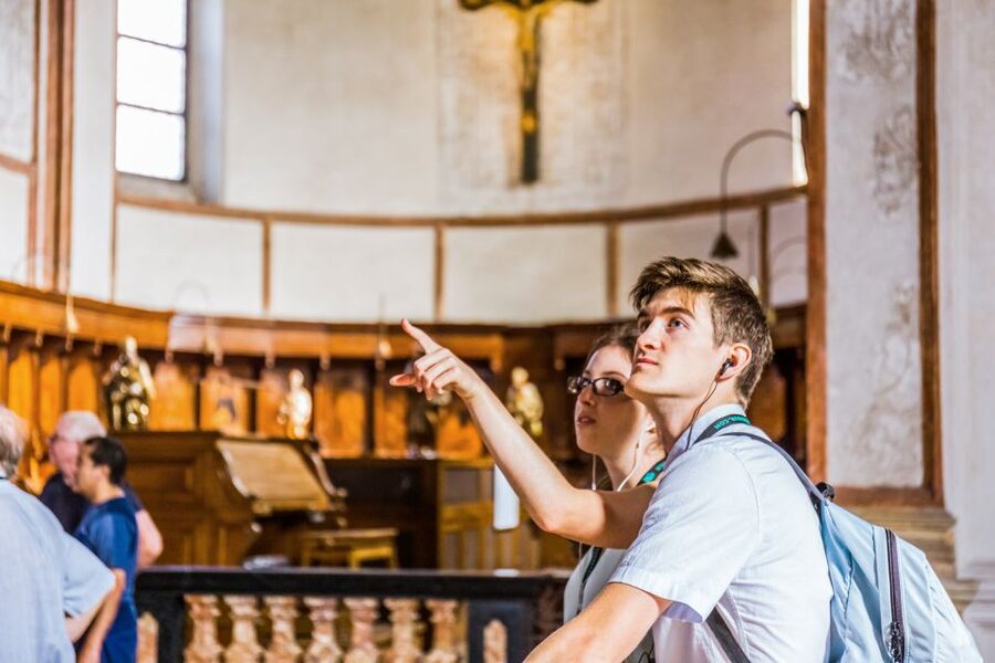 Milan: Guided Walking Tour & Last Supper Visit with Ticket - La Scala and the Galleria Vittorio Emanuele II