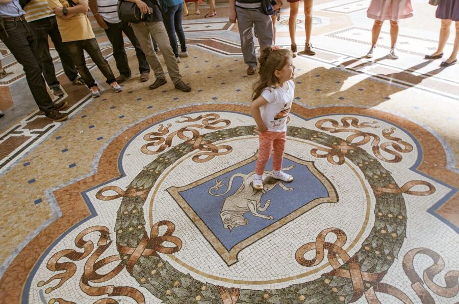 Milan: Guided Walking Tour with Last Supper Skip-the-Line - Piazza dei Mercanti and medieval Milan
