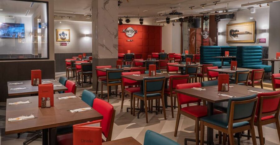 Milan: Hard Rock Cafe with Set Menu for Lunch or Dinner - Key points to know before booking