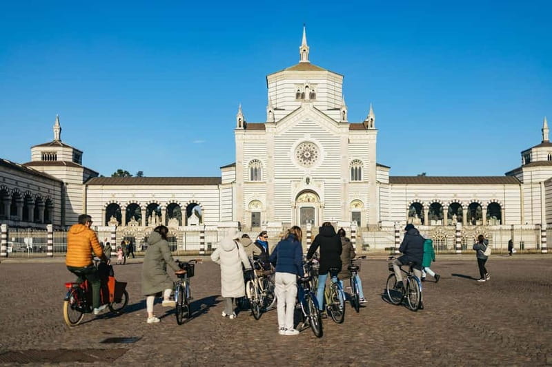 Milan: Hidden Gems Guided Bike Tour - The bikes, weather, and practical comfort