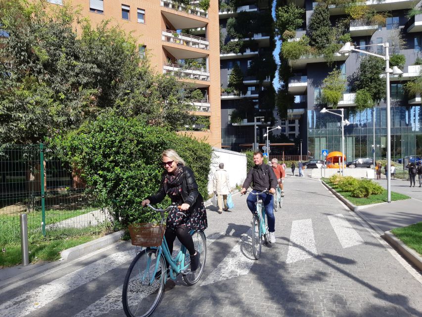 Milan: Highlights and Hidden Gems Guided Bike Tour - Brera, Milan’s art district