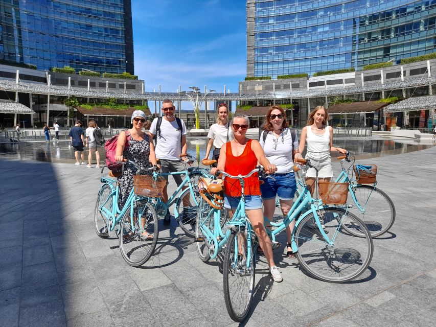 Milan: Highlights and Hidden Gems Guided Bike Tour - Castello Sforzesco and Parco Sempione