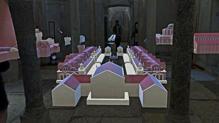 Milan | In the Crypt of time, holographic tour - Who Will Get the Most From This Visit?