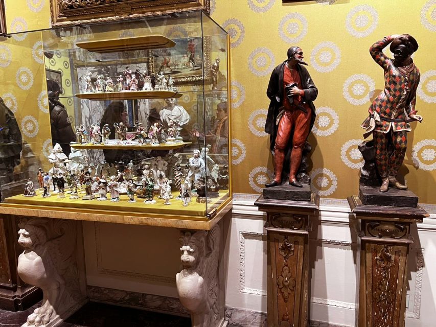 Milan: La Scala Theatre Skip-the-line Guided Tour - Meeting at Largo Antonio Ghiringhelli