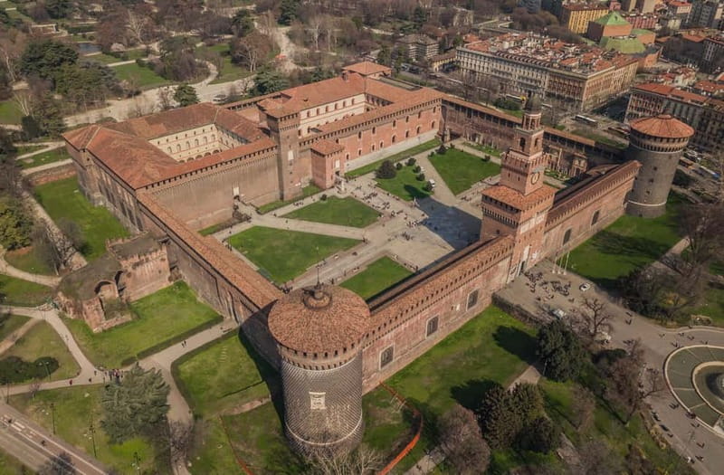 Milan: Last Supper and Sforza Castle Guided Tour - Guides who make the painting easier to read