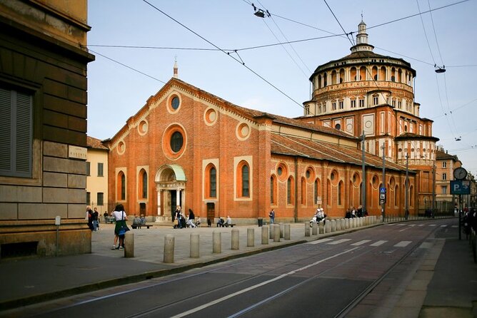 Milan: Leonardo's Last Supper Guided Tour - Meeting your guide at Santa Maria delle Grazie