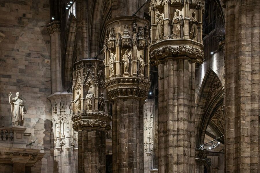 Milan: Milan Cathedral Direct Entrance - Terrace Excluded - Entering through the main door