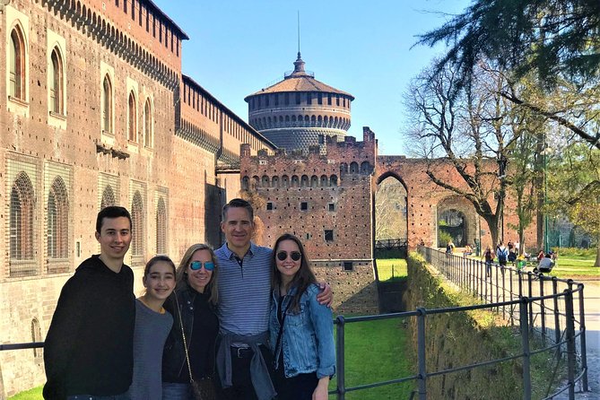 Milan Must-See Sites Guided Tour with Skip-the Line Tickets to Duomo & Cathedral - Seeing the Duomo from the outside