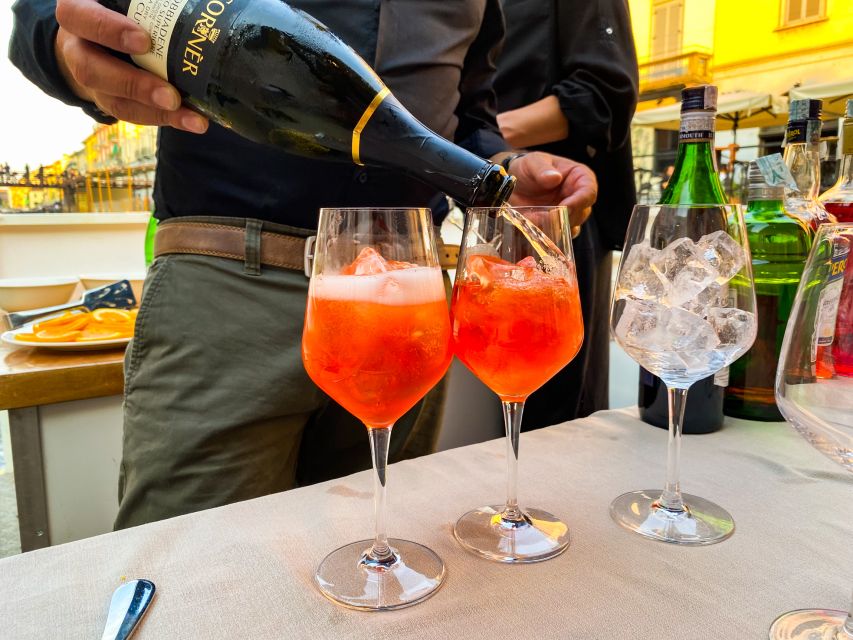 Milan: Navigli District Canal Boat Tour with Aperitivo - Darsena, Naviglio Pavese, and the turn back