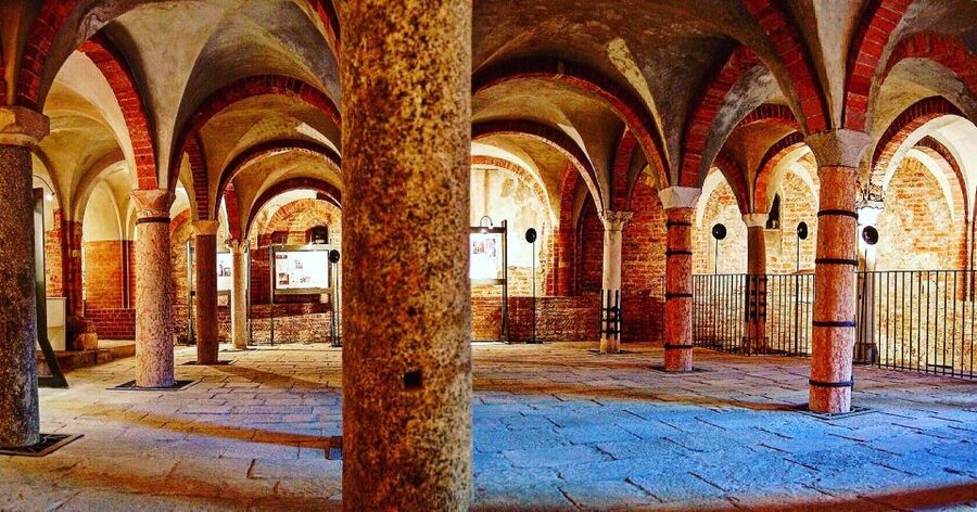 Milan Off-the-Beaten-Path Private Walking Tour - What the guides add
