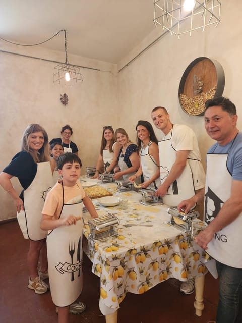 Milan: Pasta and Tiramisu Cooking Class with Wine - Key points before you book