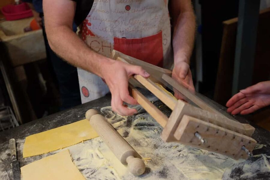 Milan: Pasta Mastery Workshop with Spritz and Tiramisù - Who will enjoy it most