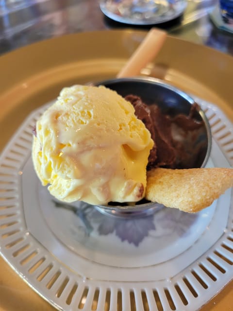 Milan: Pasta, Ravioli, and Gelato Class in a Glamorous Home - Folding ravioli with a Michelin-starred filling
