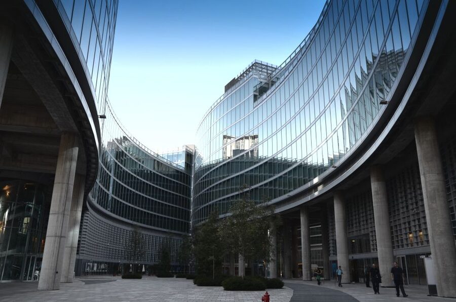 Milan: Piazza Gae Aulenti and Pelli Tower Walking Tour - Key points to know before you book