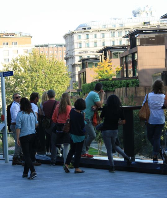 Milan: Piazza Gae Aulenti and Pelli Tower Walking Tour - Eataly in the former Teatro Smeraldo