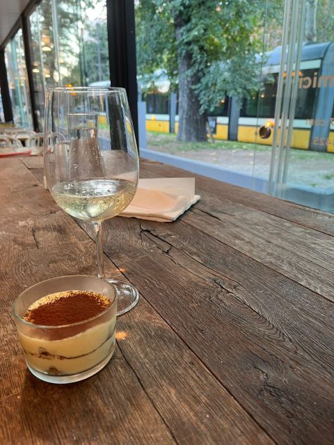Milan: Pizza and Tiramisu Cooking Class with Wine Tasting - Why a cooking class fits a Milan itinerary
