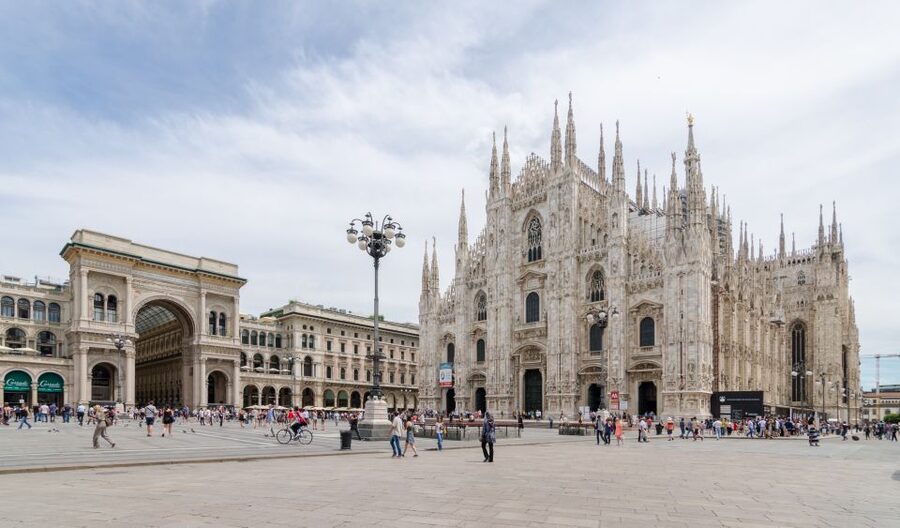 Milan: Private 4-Hour Walking Tour - Galleria Vittorio Emanuele II and Teatro La Scala