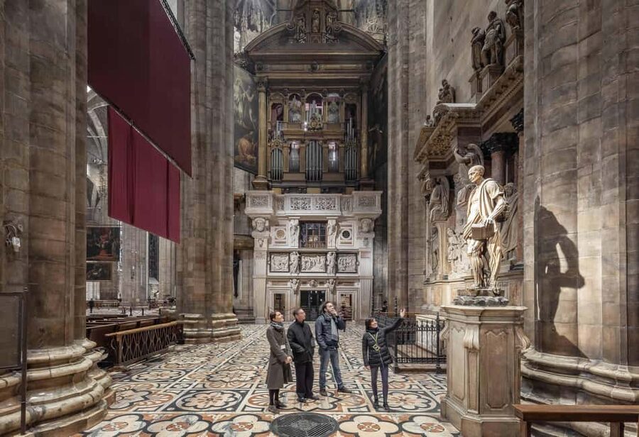 Milan: Private City Tour With Milan Cathedral & Terraces - Inside the cathedral: a short visit with a lot to notice