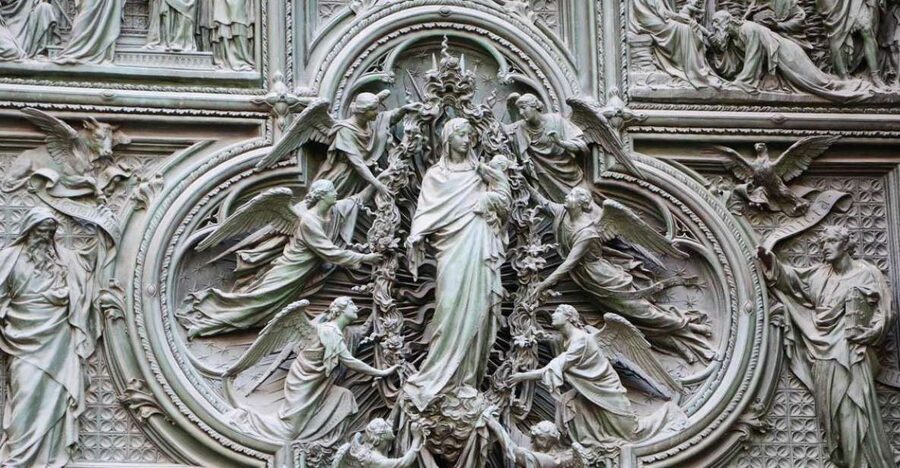 Milan: Private or Shared Essential Walking Tour - A smart first look at Milan’s historic center