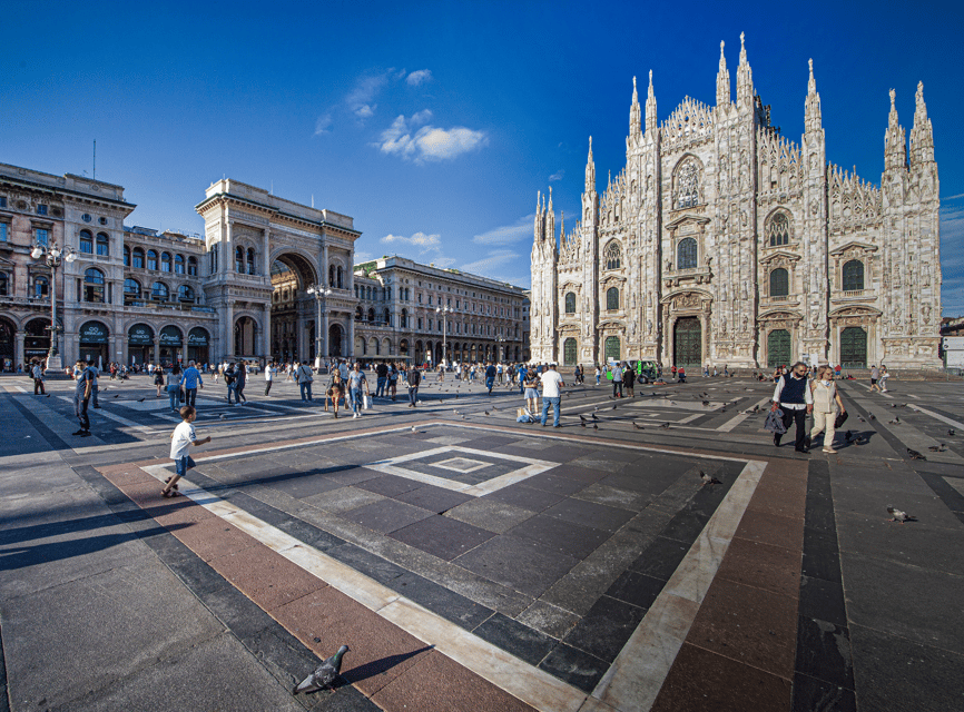 Milan: Private Walking Tour with Last Supper and Duomo Entry - The guides and the value of a private group