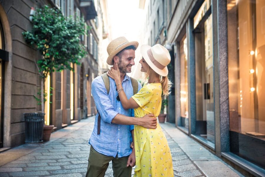 Milan: Romantic photoshoot for Couples - What the $175.59 price means for two people
