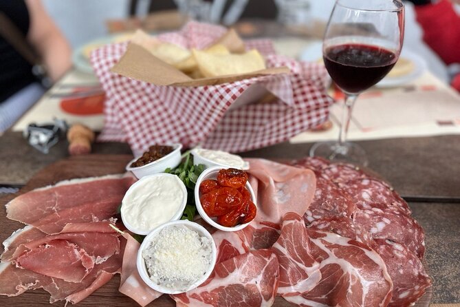 Milan's Authentic Street Food tour: A Gourmet Experience - Milan beyond the Duomo