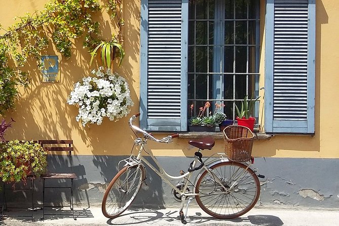 Milan's Hidden Gems: Unique Bike Tour (ENG, NL) - Starting at Via Guglielmo Pepe