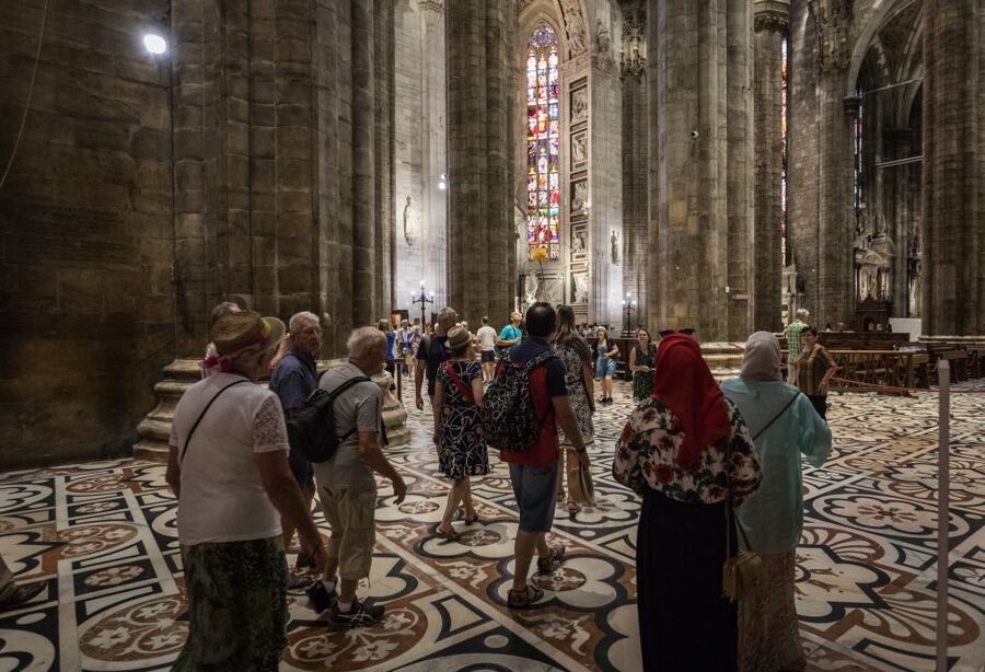Milan: Scala Theater and Duomo Cathedral Guided Tour - Who should book this Milan tour