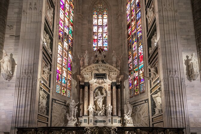 Milan Scala Theatre and Duomo Cathedral Tour - The Duomo’s Gothic stonework and strange details