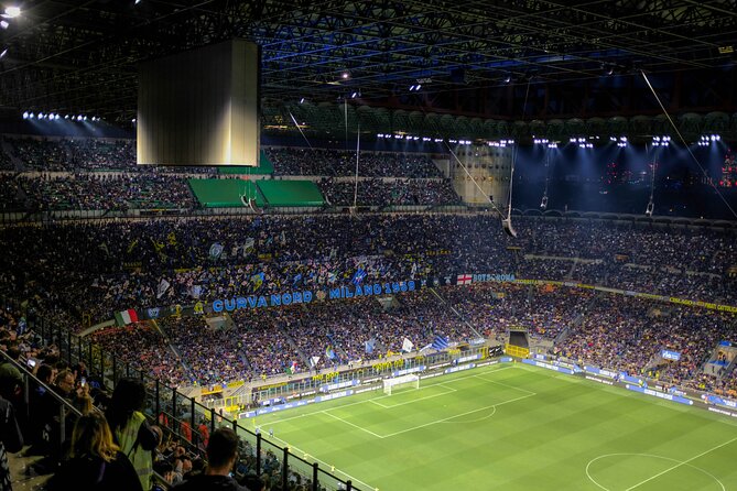 Milan: See a football game in Milan together with locals - What to check before you commit