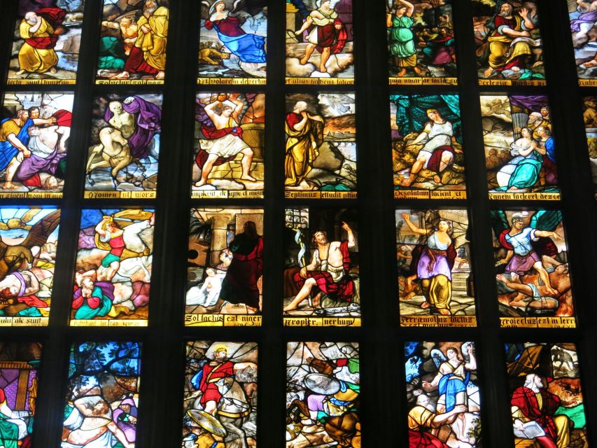 Milan: Skip-the-Line Duomo Guided Tour & Hop-on Hop-off Bus - How to prepare for a smooth visit