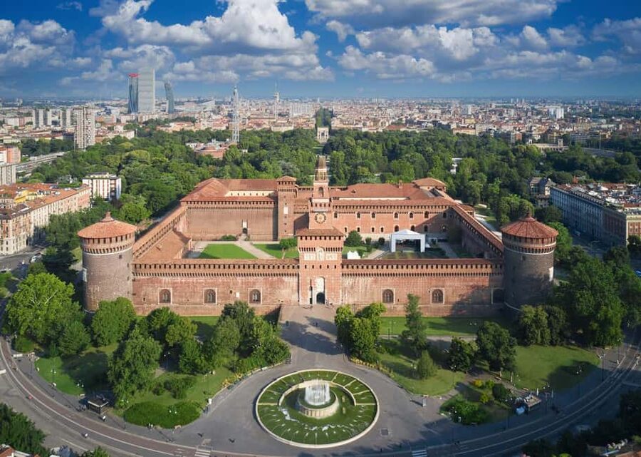 Milan Small Group: Duomo & Rooftop, Castle, Gelato Tasting - Timing, meeting point, and what to wear