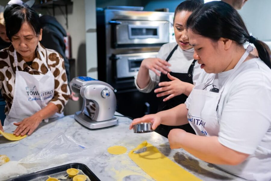 Milan: Small-group Pasta & Gelato Class with Unlimited Wine - Booking details worth knowing