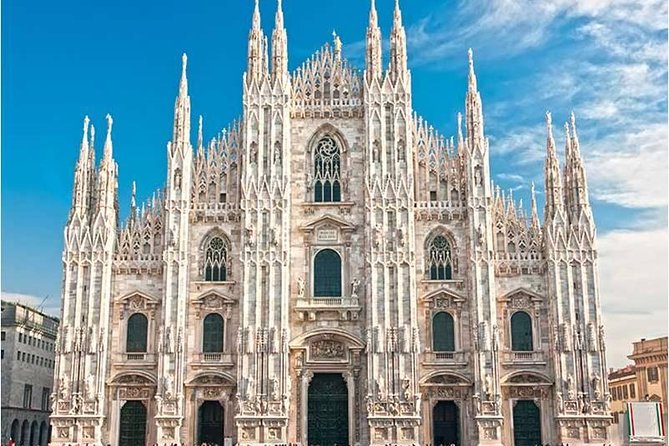 Milan Super Saver: Skip-the-Line Duomo and Rooftop Guided Tour - Dress, fitness, and practical preparation