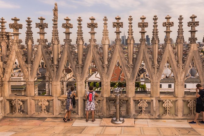 Milan Super Saver: Skip-the-line Duomo and Rooftop Tour - Inside the Duomo: details worth slowing down for