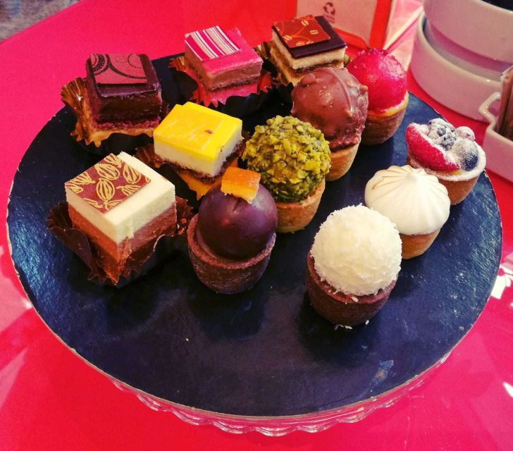 Milan: Sweet Delights Patisserie Tour - The Duomo Finish and a Final Sweet Stop