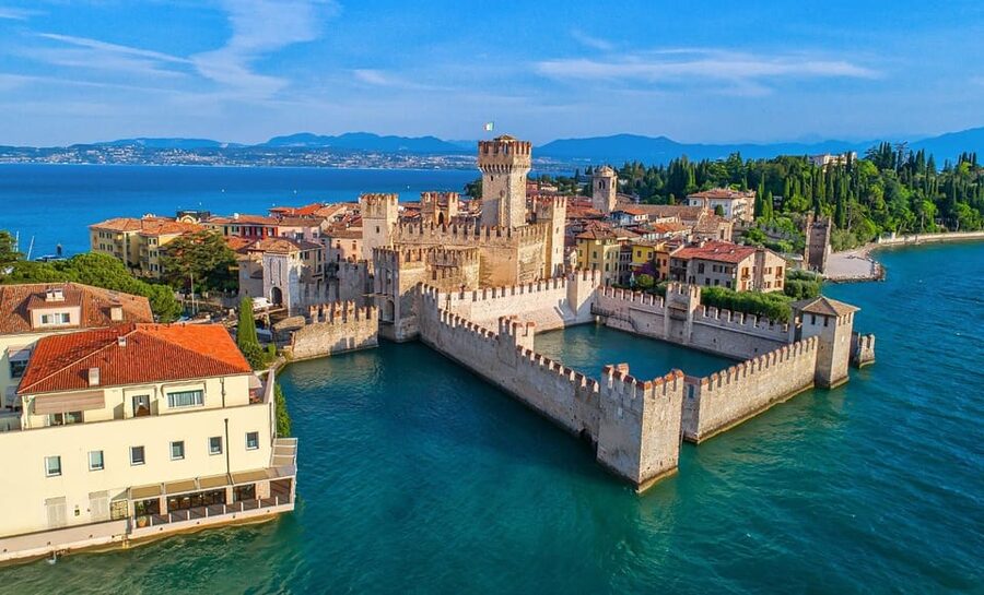 Milan: Verona Day Tour with a Lake Garda Cruise to Sirmione - The ride back to Milan