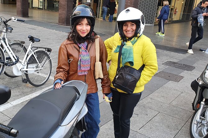 Milan Vespa Adventure: Private Tour for Couples and Friends - Brera: fashion, art, and Milanese style